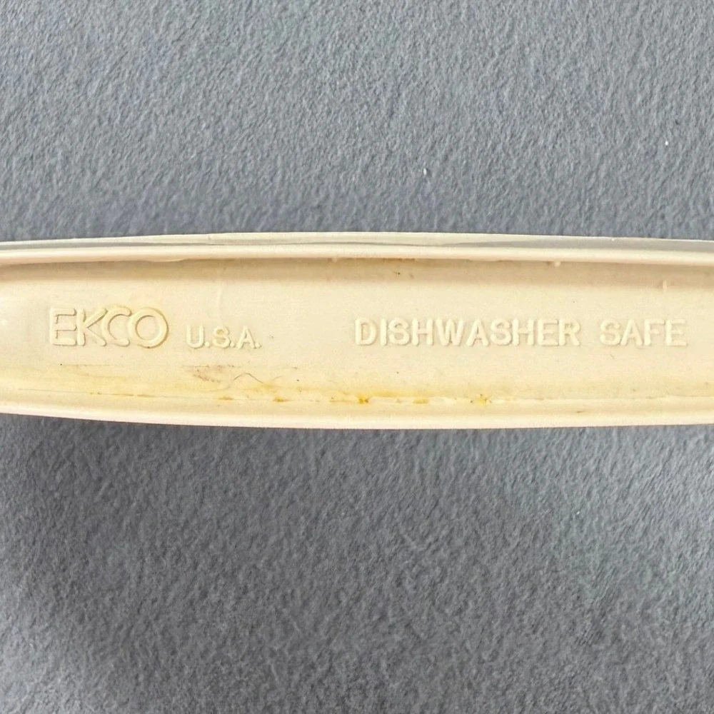 Vintage EKCO USA Nylon Soup Ladle Cream Kitchen Utensil 70s‎ Dishwasher Safe